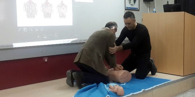 Trakya Üniversitesinde İlk Yardım Eğitimi