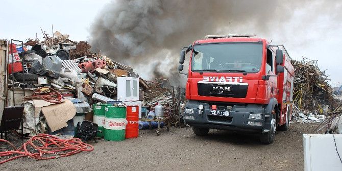 Eskişehir’de Hurdalık Yangını