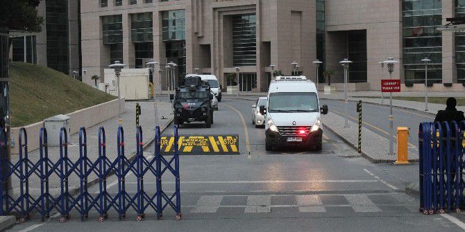 Reina Saldırganı Zırhlı Araçla Adliyeden Çıkarıldı
