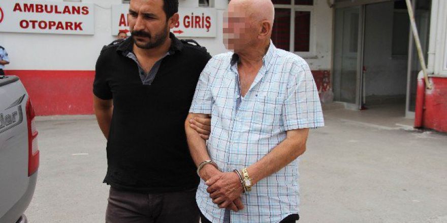 74 Yaşındaki Adam Saksıda Hint Keneviri Yetiştirdi