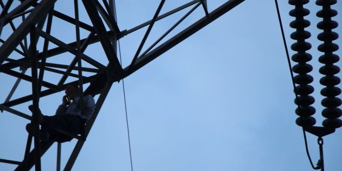 Adana’da Yüksek Gerilim Hattında İntihar Girişimi