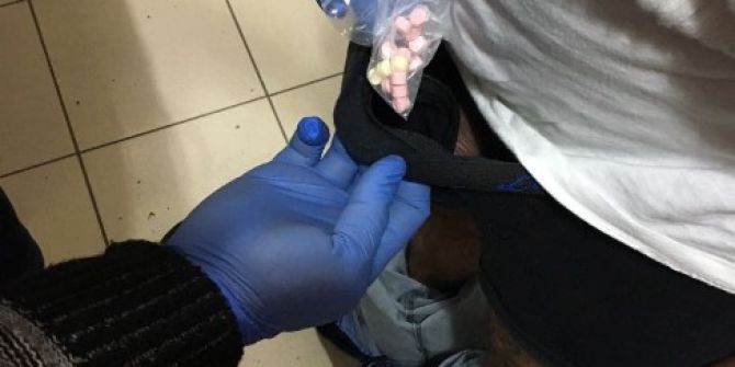 İç Çamaşırına Yaptırdığı Özel Cepten Uyuşturucu Çıktı