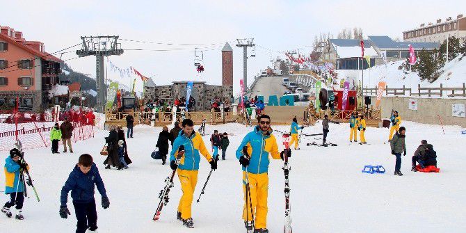 15 Temmuz Gazileri Palandöken’de Kayak Yaptı