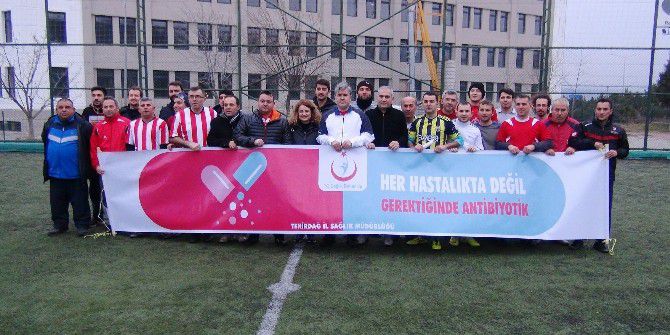 Sağlık Çalışanları Futbol Turnuvasında Bir Araya Geldi