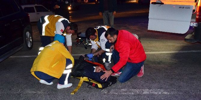 Antalya’daki Trafik Kazalarında 2 Kişi Yaralandı