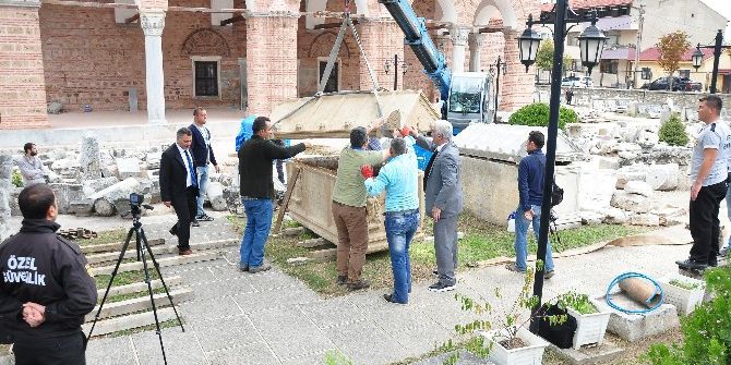 Lahit Fışkıran Bölgenin Adı ‘Ölüler Şehri’