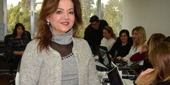 Özçelik: "Girişimci Kadınlarımıza Yol Gösterip, Ufuklarını Açıyoruz"