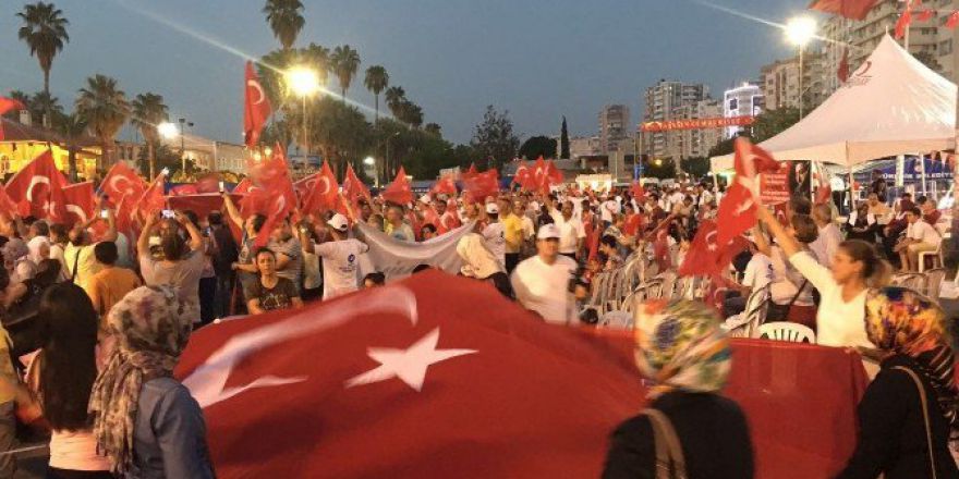 Türk Kızılayı, Milleti İle Demokrasi Nöbetinde