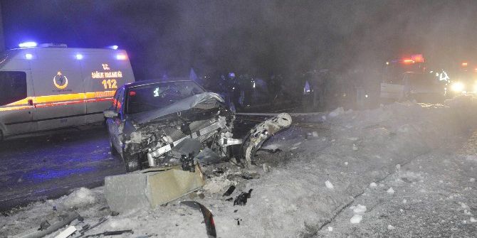 Polislerin Kullandığı Otomobiller Çarpıştı: 1 Yaralı