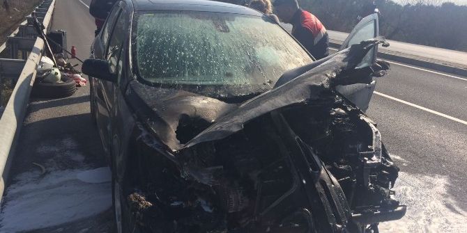 Seyir Halindeki Otomobil Bir Anda Yandı