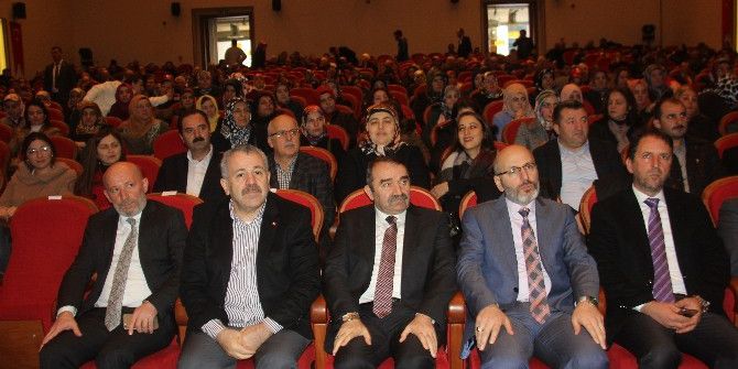 Ak Parti Artvin İl Danışma Meclisi Toplantısı’nda Gündem Referandum