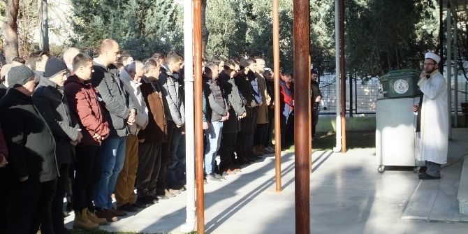 Burhaniyeli Genç Uyuşturucudan Hayatını Kaybetti