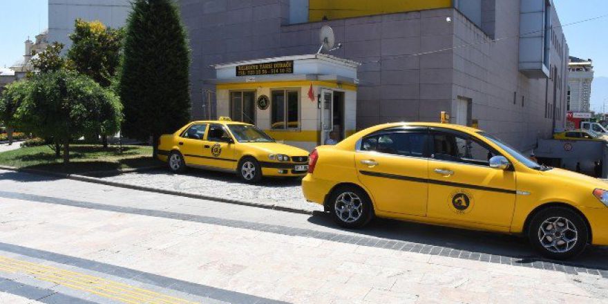 Düzce’de Taksi Durakları İçin Çalışma Başlartıldı