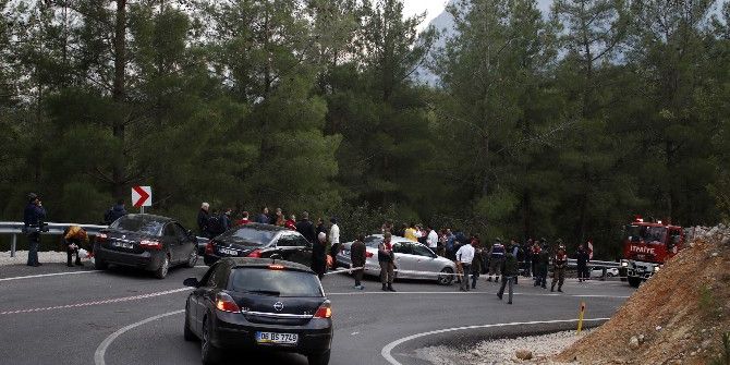Antalya’da Midibüs Kazası: 2 Ölü, 15 Yaralı