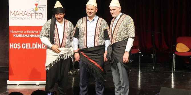 Küçükçekmece’de Kış Günü Dondurma İzdihamı Yaşandı