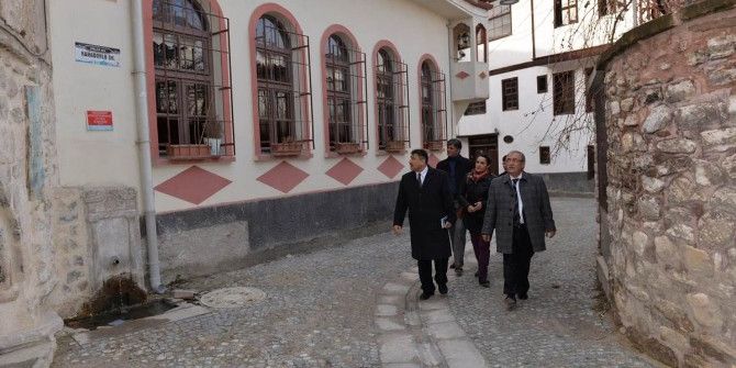 Vali Ahmet Hamdi Nayir: Kütahya Geçmişte De İlim Şehriydi