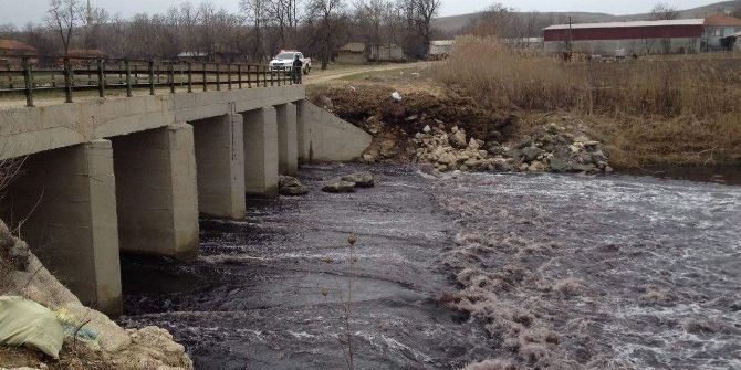 Köprü Ve Menfezler Sel Baskınlarına Karışı İnceleniyor