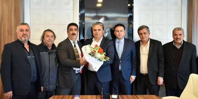 Başkan Uysal’a Spor Salonu Teşekkürü