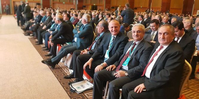 Başkan Keleş "Kutlu Yürüyüş Yolunda Şehir Kalkınma" Toplantısına Katıldı