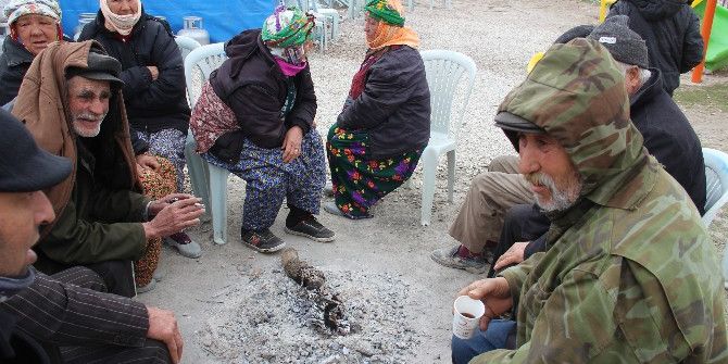 Deprem Bölgesinde Kar Yağışı Başladı