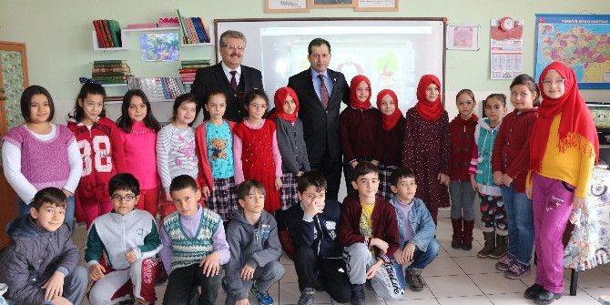 Milletvekili Altunyaldız, Öğrencilerle Bir Araya Geldi