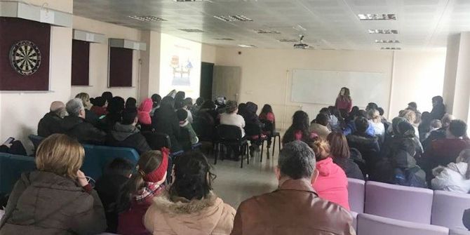 Antrenör Ve Sporcular Seminerden Geçti