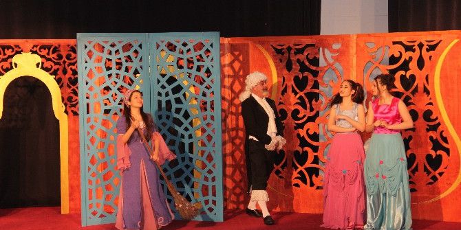 İncesu’da Tiyatro Gösterisi Büyük İlgi Gördü