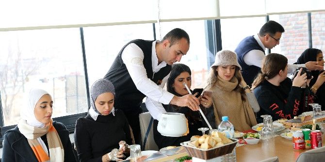 İnternet Fenomeni Arap Turistler Talas’ı Gezdi