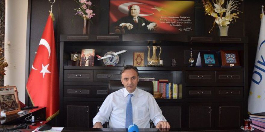 Dika, Darbe Girişimini Kınadı