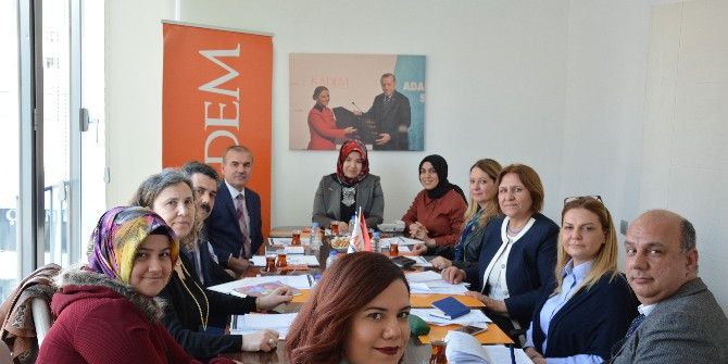 Kadem’den “Geleceğe İşbaşı Projesi”