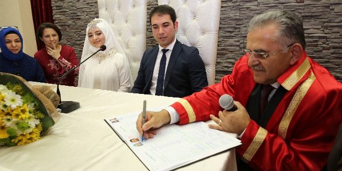 14 Şubat’ta 23 Çift Melikgazi’de “Evet” Diyecek