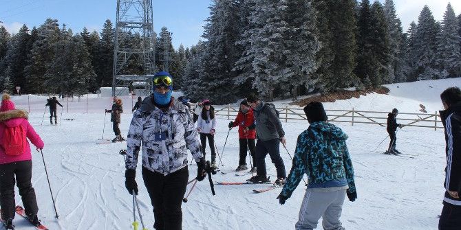 Bolu Belediyesi Ücretsiz Kayak Eğitimine Başladı