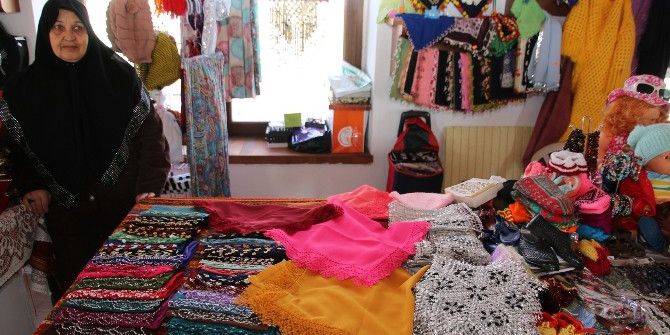 Elazığ’da Kadınlar Hem Üretiyor Hem De Gelenekleri Yaşatıyor