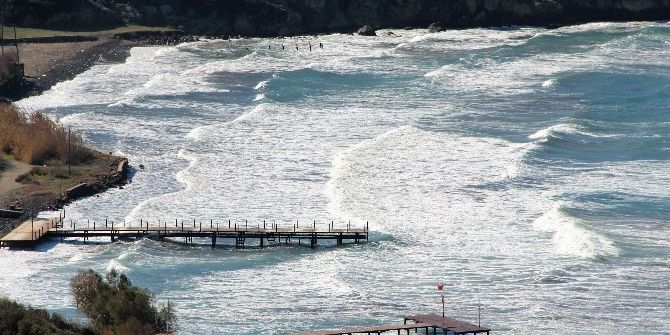 Dev Dalgalar Bodrum’da Koyları Vurdu