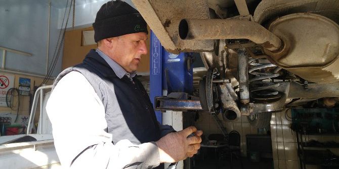 Oto Tamircisi Türkmenoğlu; " Böyle Giderse Bizim Gençler De Değiştirmeci Olacak"