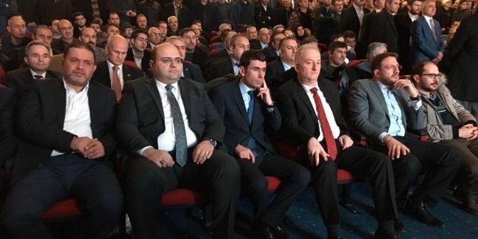 Ak Parti’de Referandum Gündemi