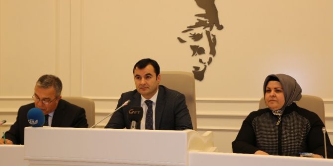 Bir Maaşlarını Şehit Ailelerine Veren Belediye Meclis Üyeleri Şimdi De Huzur Hakkı Ödeneklerini Bağışladı