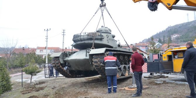 Tarihi Tank Müzedeki Yerini Aldı