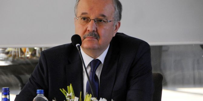 Vali Özdemir Otel İşletmecileri İle Toplantı Yaptı