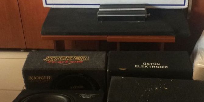 Otomobillerden Hırsızlık Yaptıkları İddia Edilen Zanlılar Yakalandı