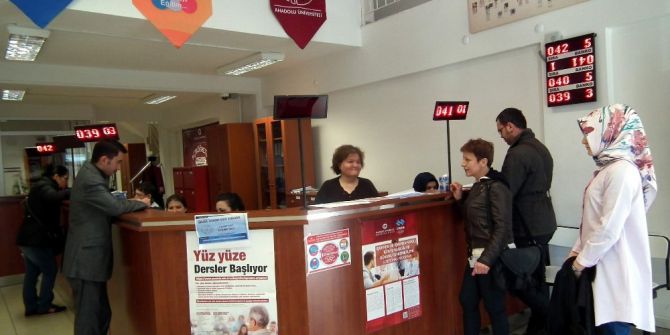 Aöf Bahar Dönemi Kayıt Yenileme İşlemleri Sürüyor