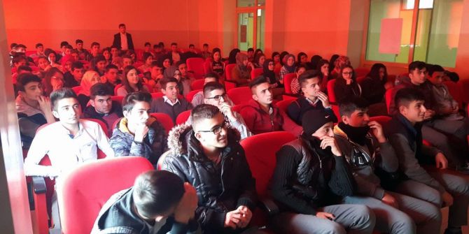 Sorgun’da “Sosyal Medya Okuryazarlığı” Eğitim Semineri Verildi