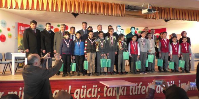 Beyşehir’deki Yarışmalarda İlçe Birincisi Okullar Belirlendi