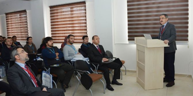 Deneysel Tıp’ta İlk Ders Rektör Şahin’den