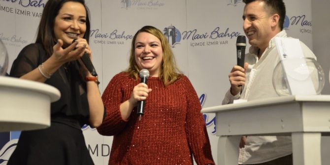 İzmir’deki Alışveriş Merkezinde Çiftlere Özel Etkinlik