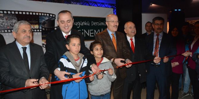 Altıeylül Belediyesi, 14 Şubat’ta Çocuklara ’Vatan Sevgisi’ Aşıladı