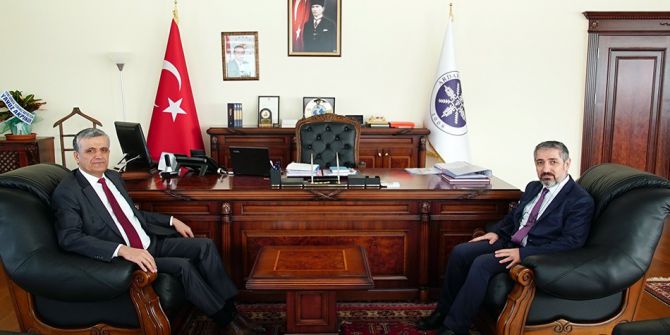 Vali Özefe’den Rektör Biber’e Tebrik Ziyareti