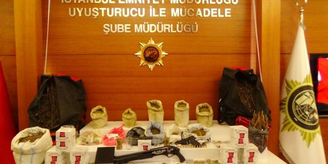 Çay Bardaklarında Uyuşturucu Satışı