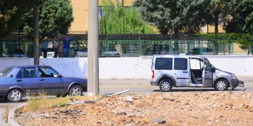 Polisten Kaçamayınca Kafasına Sıktı