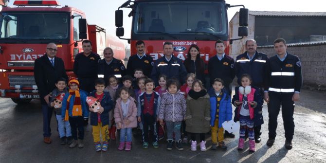 Anaokulu Öğrencileri İtfaiye Birimini Ziyaret Etti